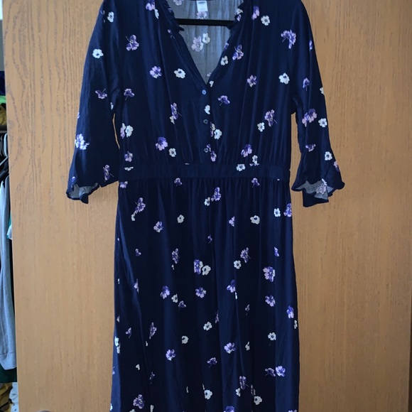 Old navy dress - Picture 2 of 3
